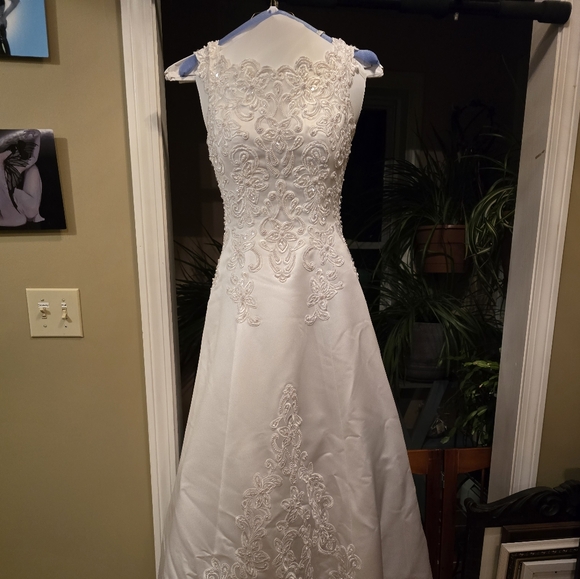 Michelangelo wedding dress size 6 - Picture 13 of 13